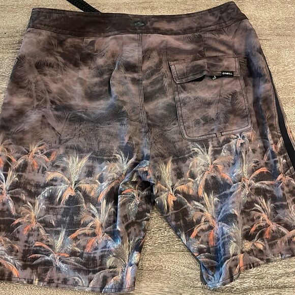 O’Neill board shorts Superfreak size 32 - Picture 2 of 9
